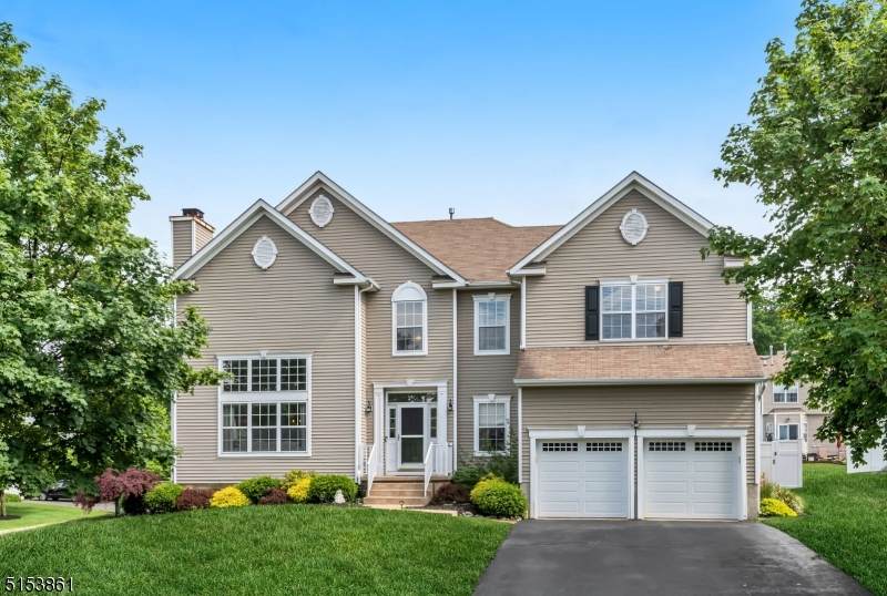 201 Highpoint Court - Photo 1