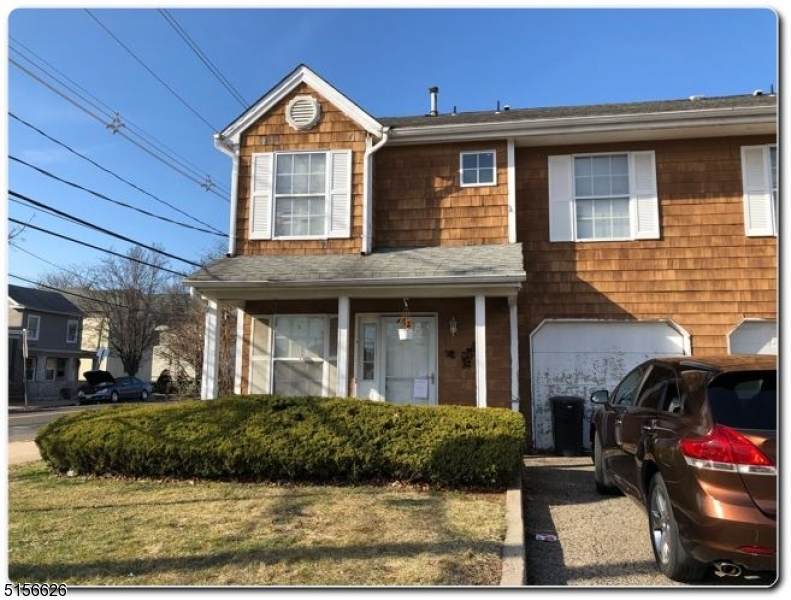 1 Delavan Ct - Photo 1