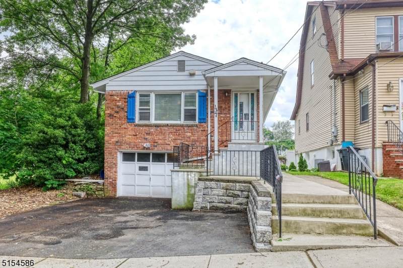 37 Kensington Ter - Photo 1