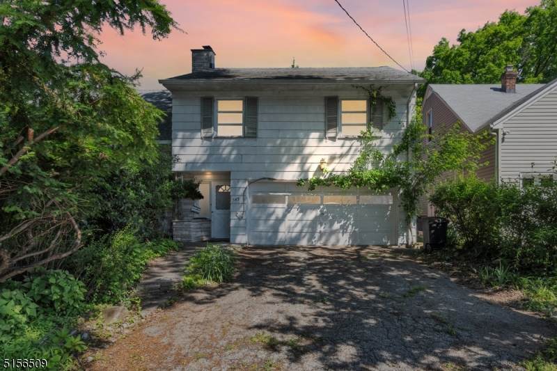 545 Mcmichael Pl - Photo 1