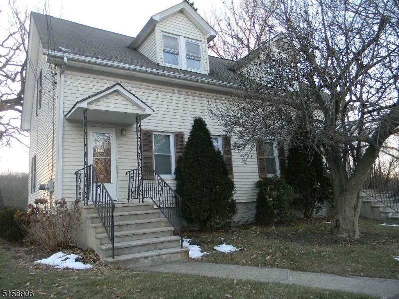 125 Lakeside Blvd - Photo 1