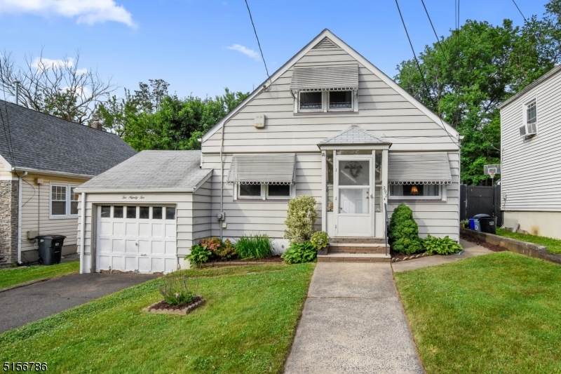 292 Division Ave - Photo 1