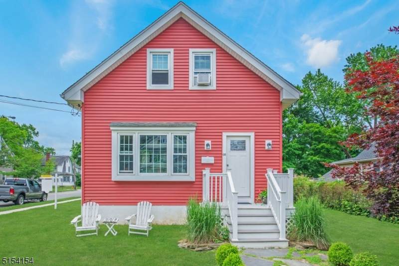 66 Fairchild Ave - Photo 1