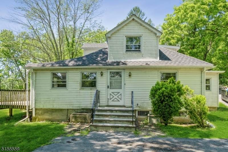 27 Davis Rd - Photo 1
