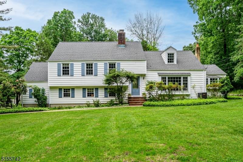 13 Windsor Rd - Photo 1