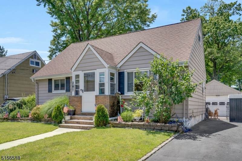 287 Fairway Ave - Photo 1