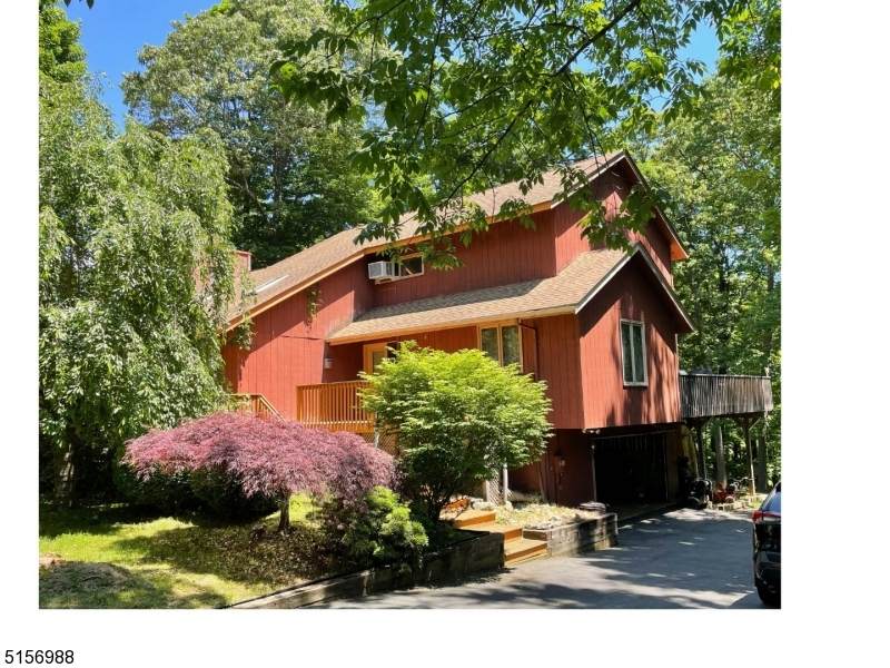 53 Lynn Dr - Photo 1