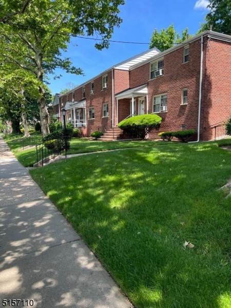 425 Plateau Ave - Photo 1