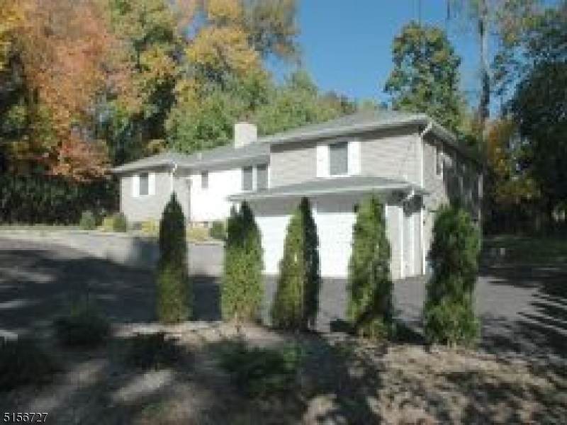 34 Lewis Dr - Photo 1