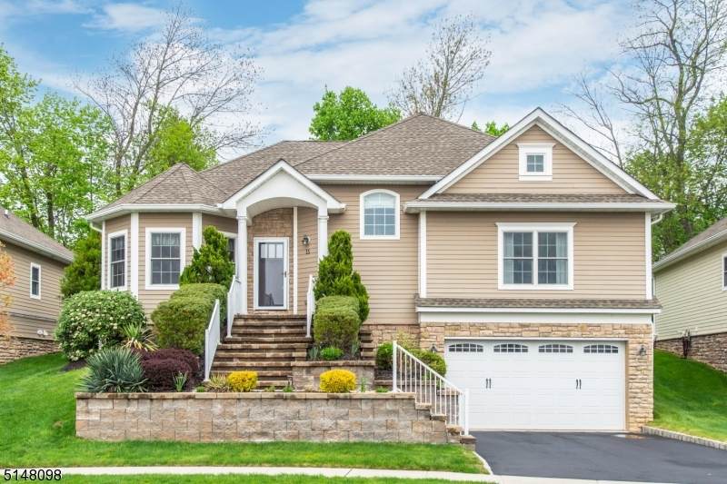 15 Linda Ct - Photo 1