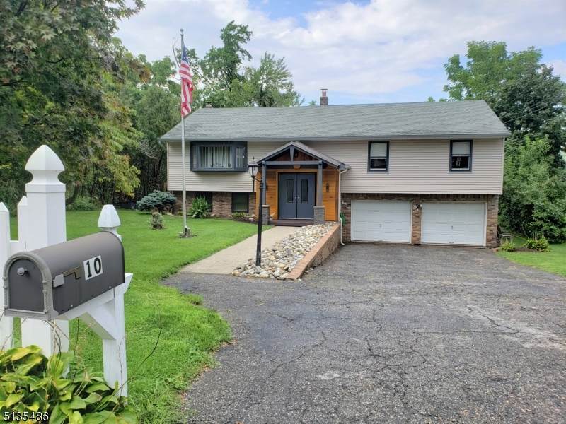 10 Marigold Ct - Photo 1