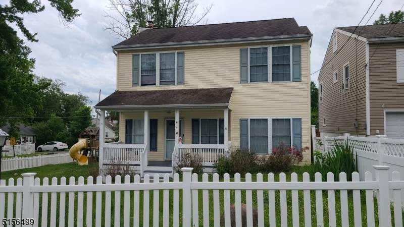 101 Hiawatha Blvd - Photo 1