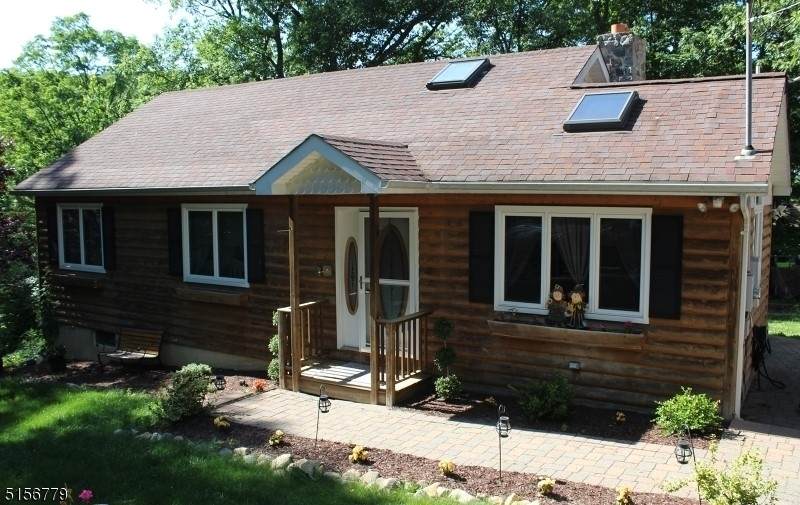 50 Grandview Ave - Photo 1