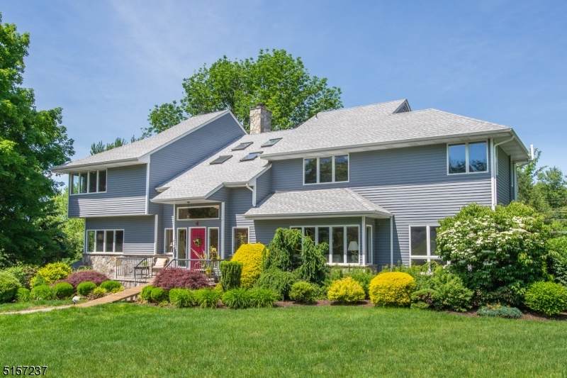 4 Chadwick Ct - Photo 1