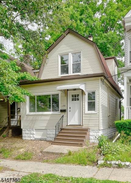 190 Elmwood Ave - Photo 1
