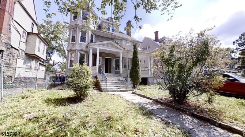 50 Chestnut St - Photo 1