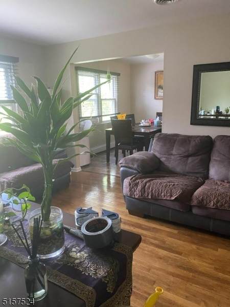215 Brooks Blvd - Photo 1