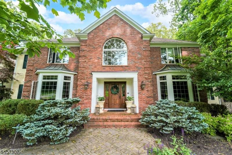 4 Laurelwood - Photo 1