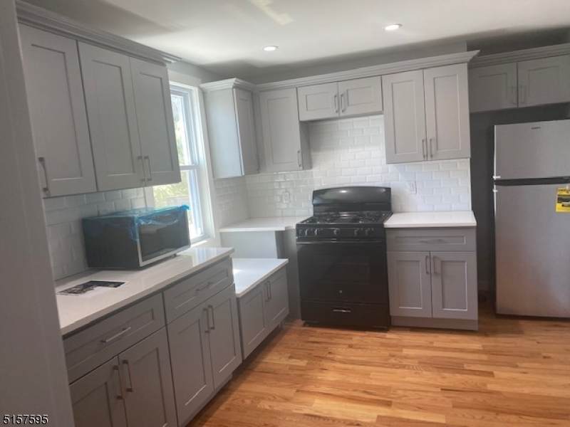 262 S 8Th St - Photo 1