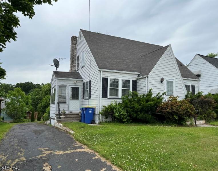 735 1St Ave - Photo 1