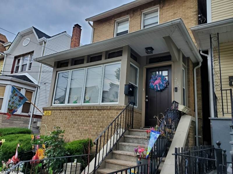 232 Wilkinson Ave - Photo 1
