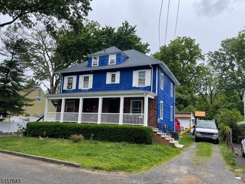 150 Walnut St - Photo 1