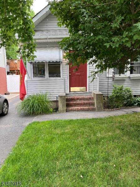 454 Riverside Ave - Photo 1