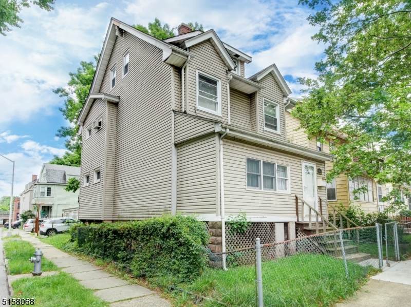 56 N 20Th St - Photo 1