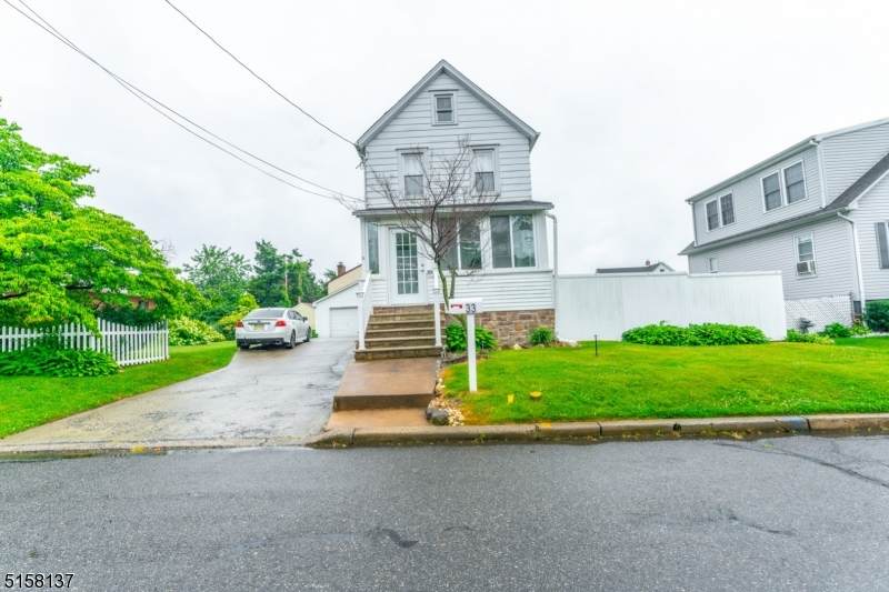33 Highland St - Photo 1