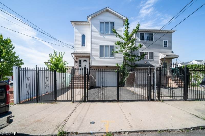 31 Gillette Pl - Photo 1