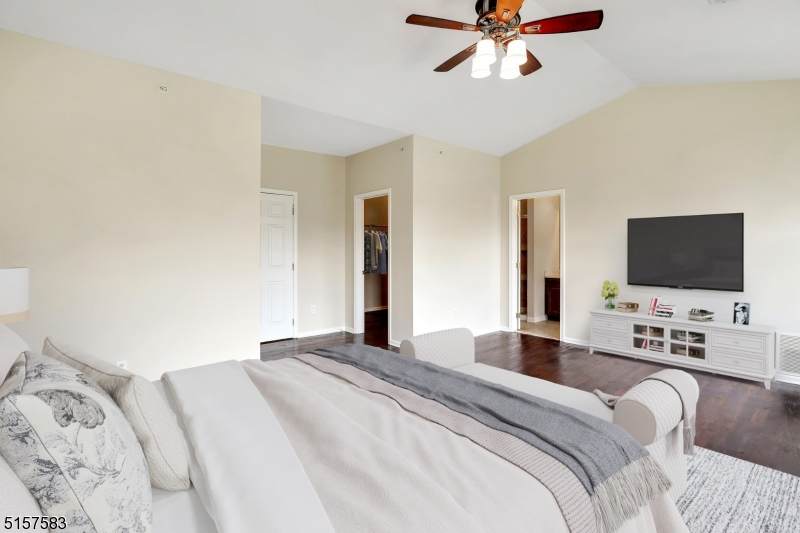 1105 Hamilton St - Photo 1