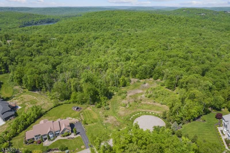 14 Nicholas Dr - Photo 1