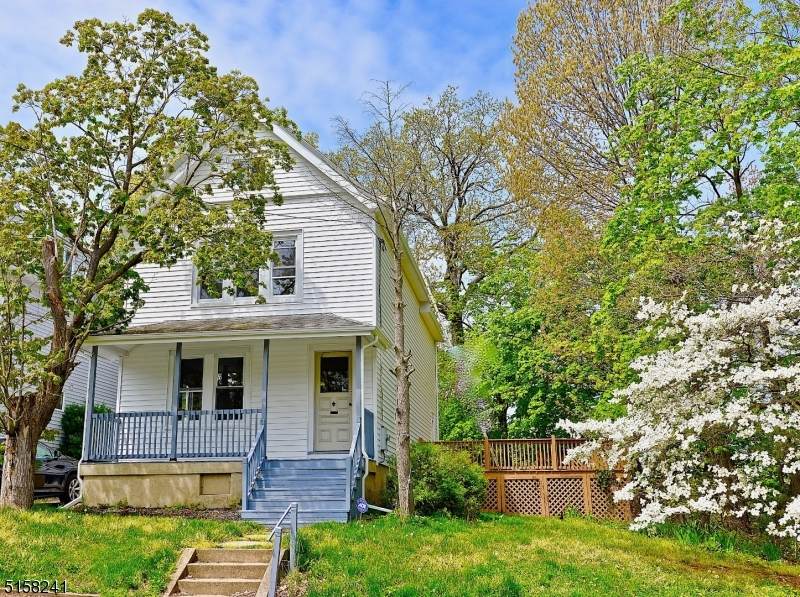 123 N Bridge St - Photo 1