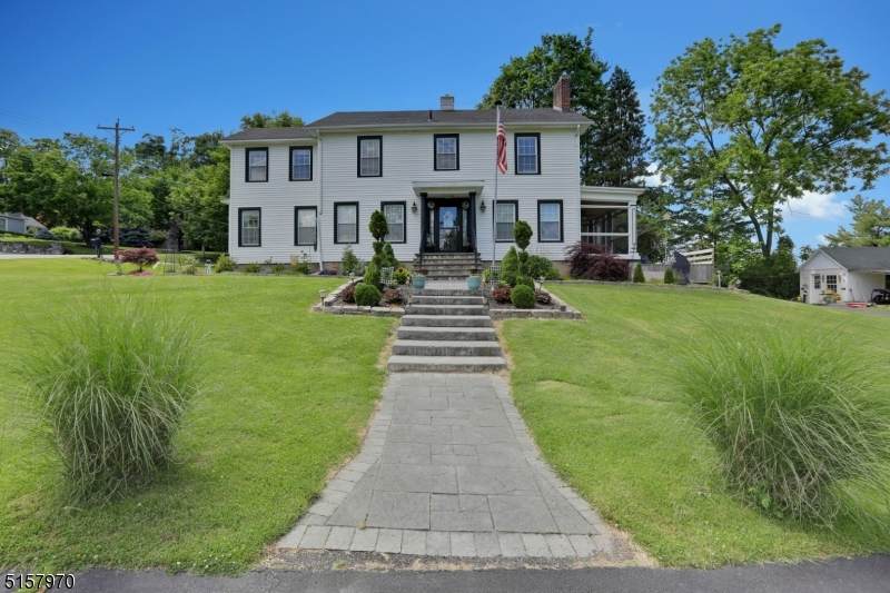18 Maple Rd - Photo 1