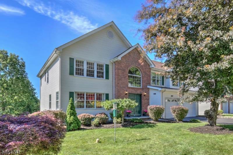 28 Sycamore Way - Photo 1