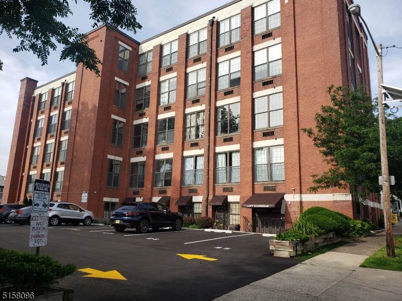 384 Trenton Ave - Photo 1