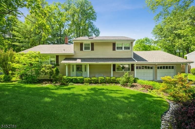 36 Waddington Ave - Photo 1