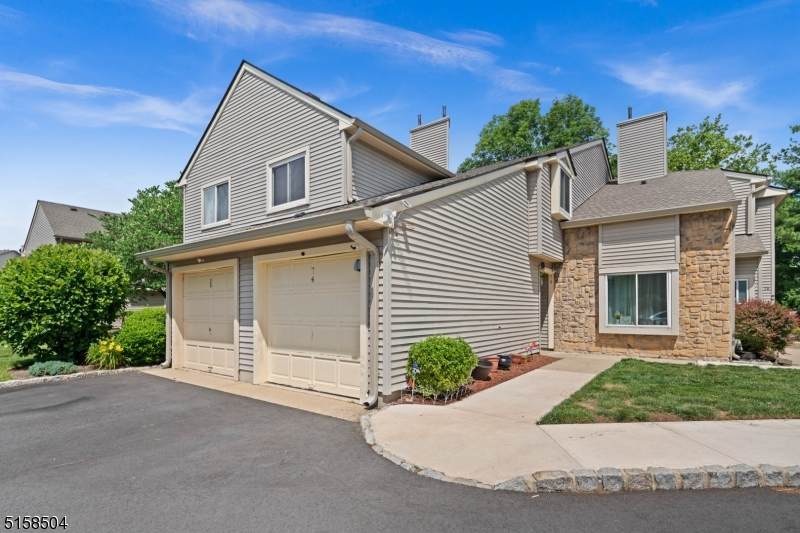 74 Chatham Ct - Photo 1
