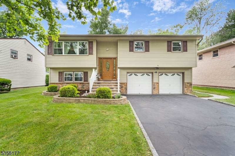 48 Canterbury Dr - Photo 1