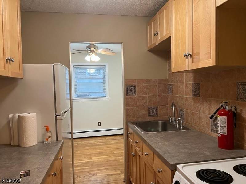 28 W Elizabeth Ave - Photo 1