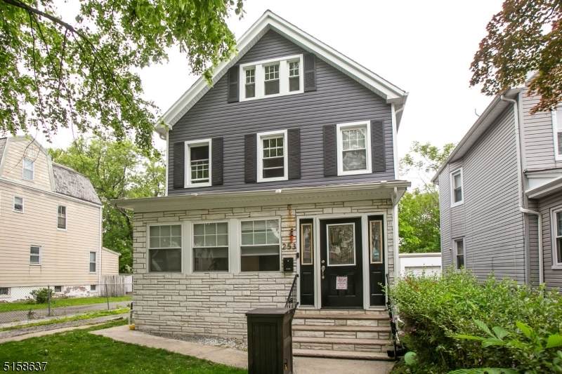 253 Halsted St - Photo 1
