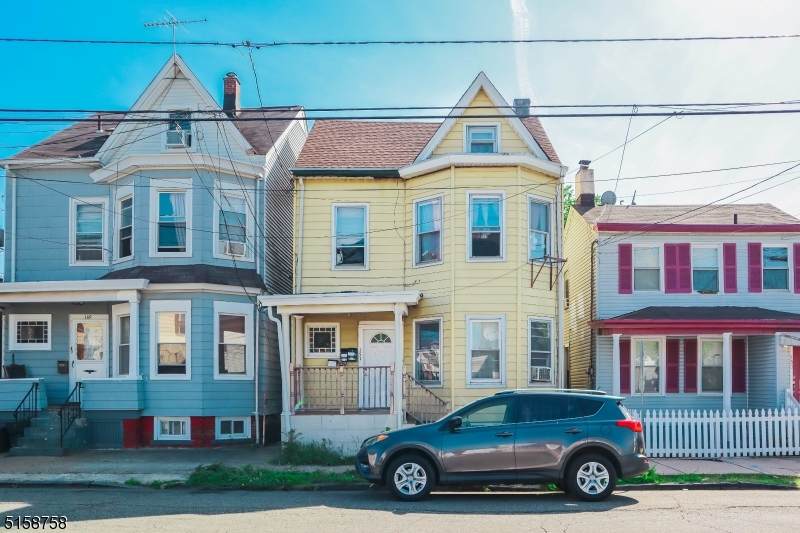 151 Ryerson Ave - Photo 1