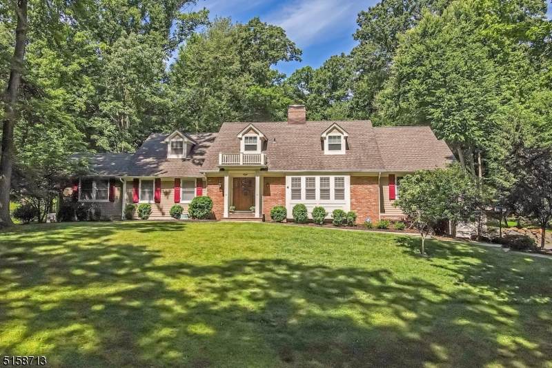 4 Pheasant Ln - Photo 1