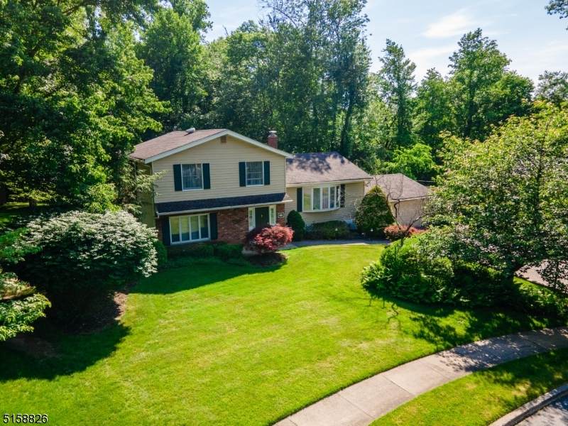 31 Stirling Ln - Photo 1