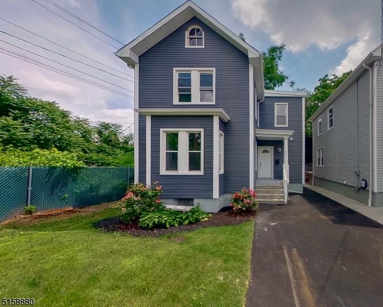 32 Meadow St - Photo 1