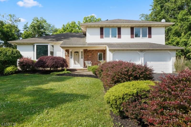 19 Daniel Dr - Photo 1