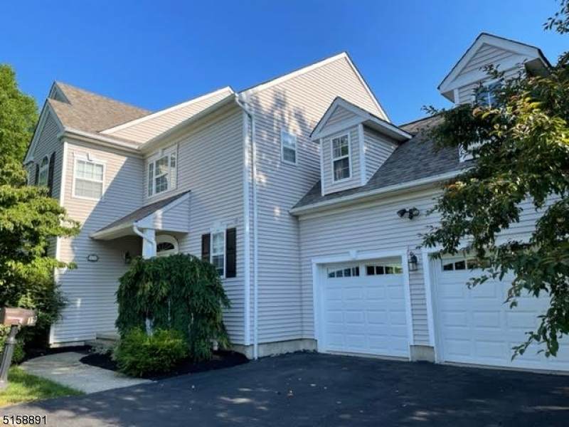19 Hansom Rd - Photo 1