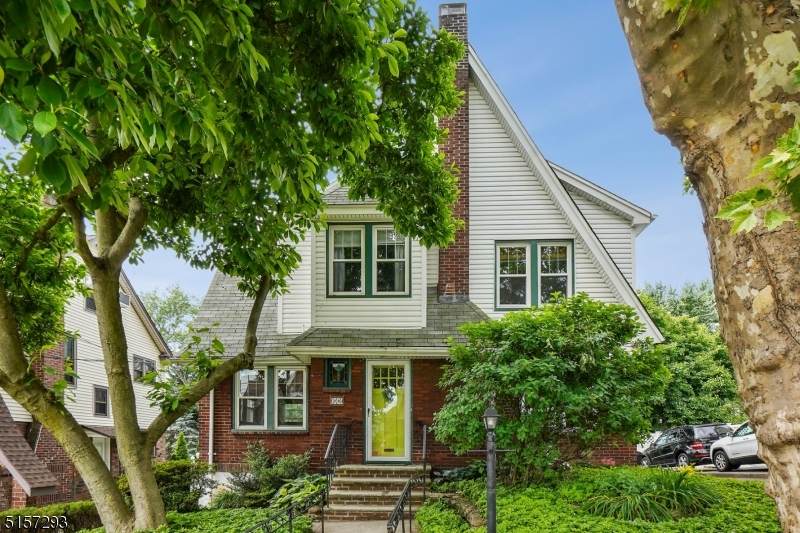 115 Beech St - Photo 1