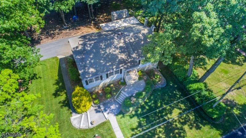 13 Commanche Ln - Photo 1
