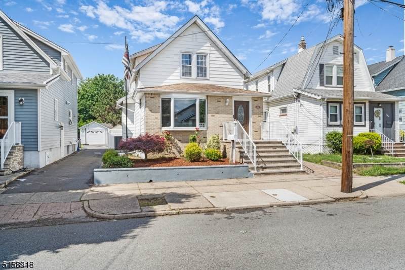 166 Valley Brook Ave - Photo 1